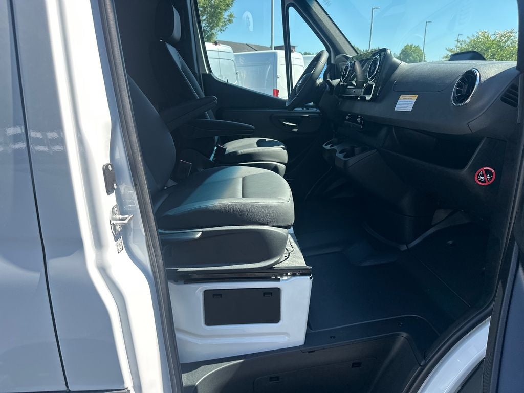 2026 Mercedes-Benz Sprinter 2500 Cargo 170 WB High Roof