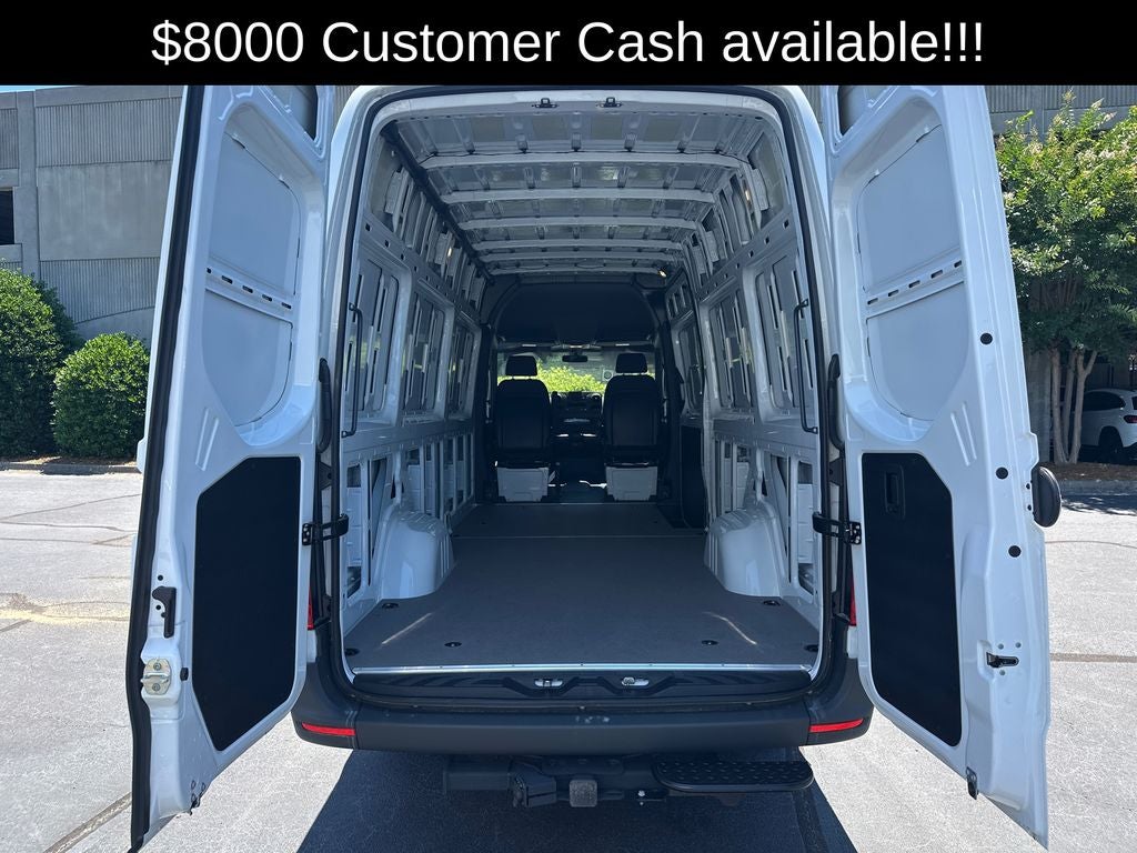 2025 Mercedes-Benz Sprinter 2500 Cargo 170 WB High Roof