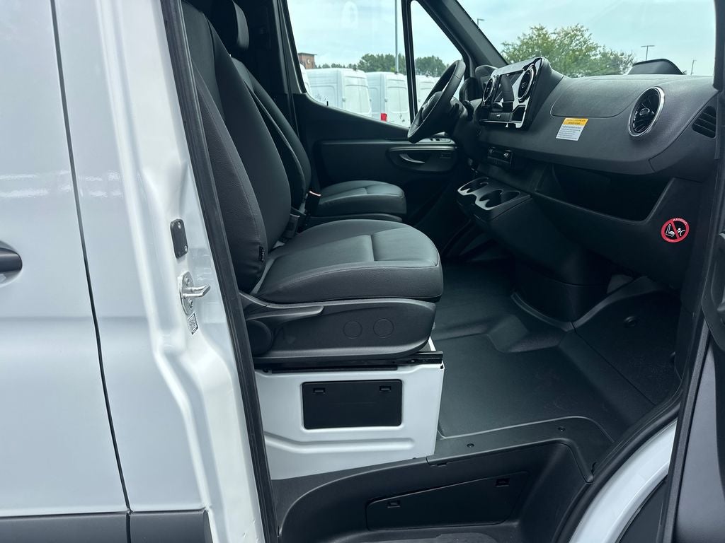 2026 Mercedes-Benz Sprinter 2500 Cargo 170 WB High Roof