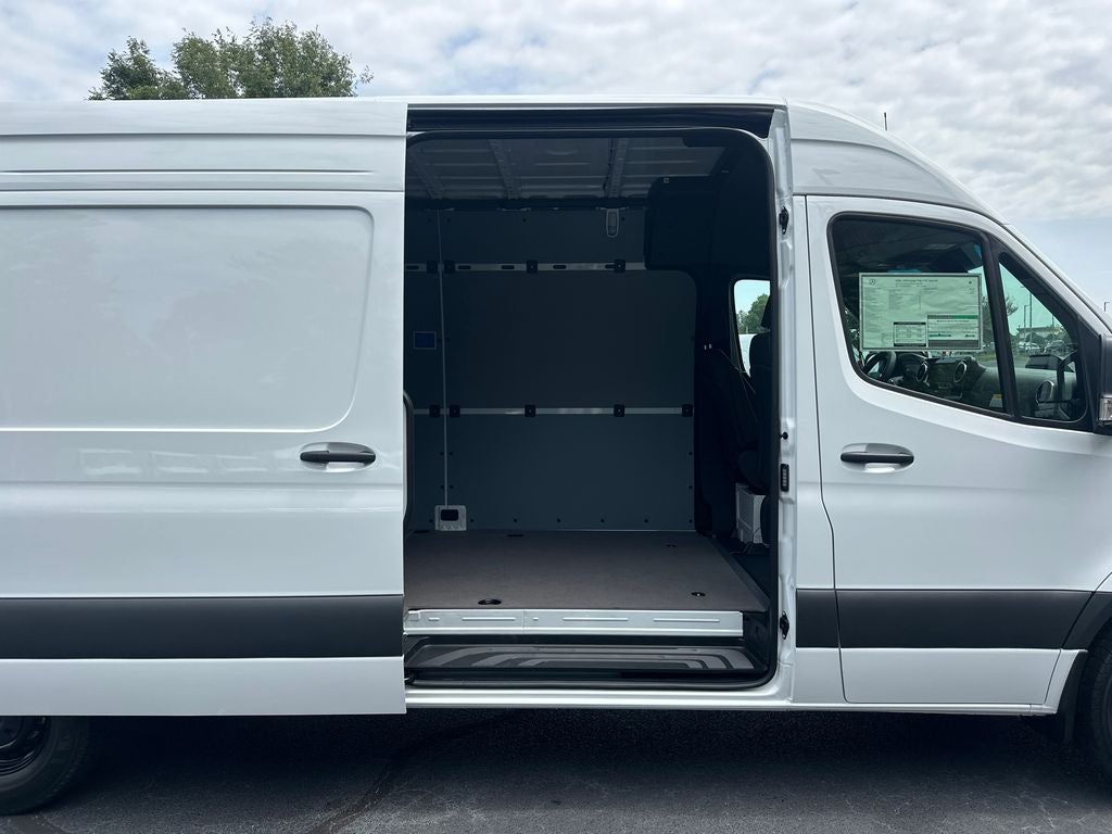 2026 Mercedes-Benz Sprinter 2500 Cargo 170 WB High Roof