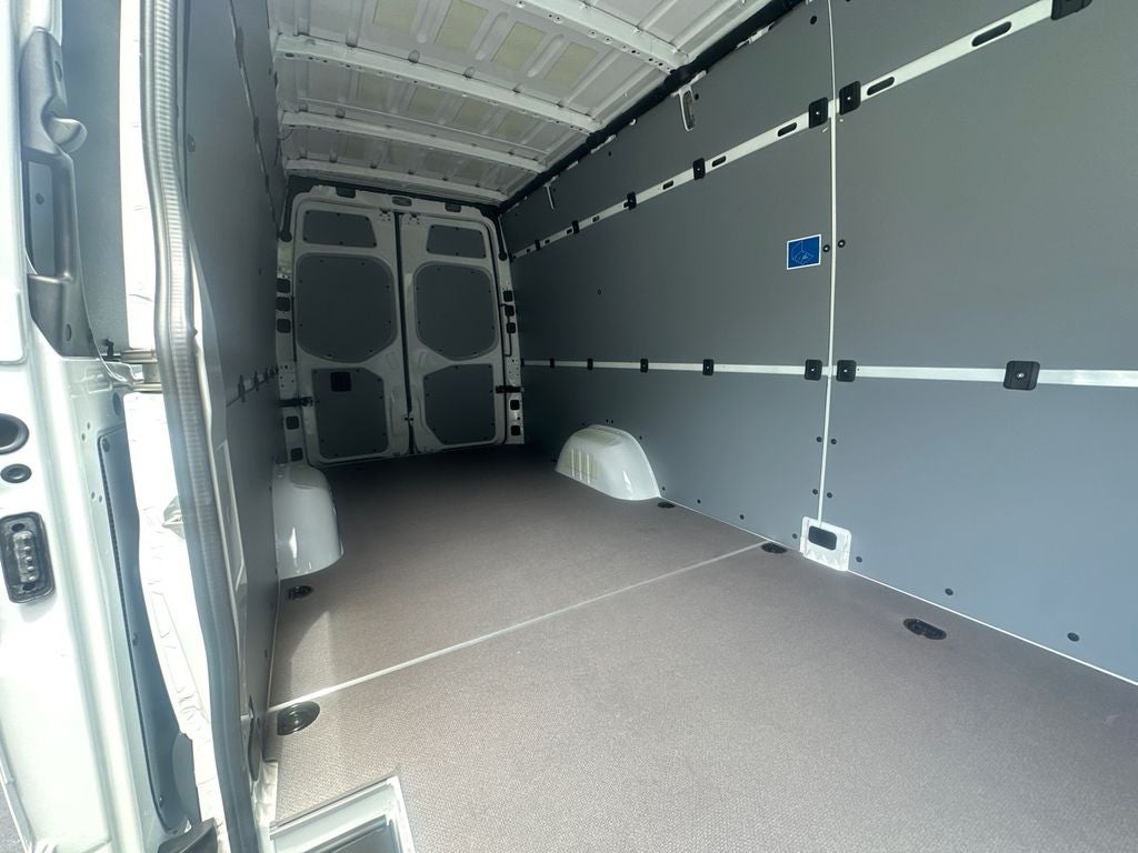 2026 Mercedes-Benz Sprinter 2500 Cargo 170 WB High Roof