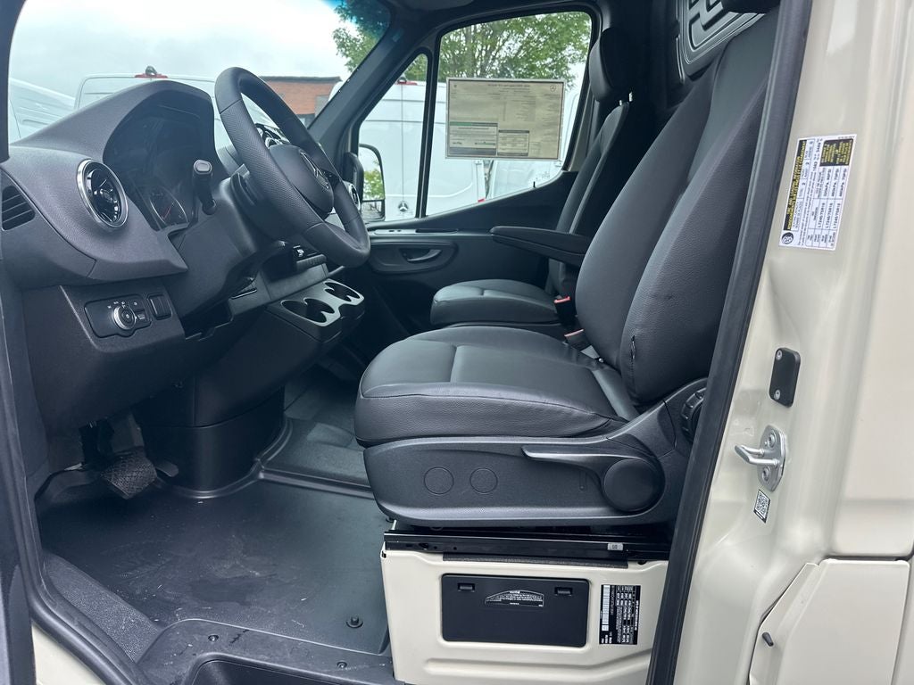 2026 Mercedes-Benz Sprinter 2500 Cargo 170 WB High Roof