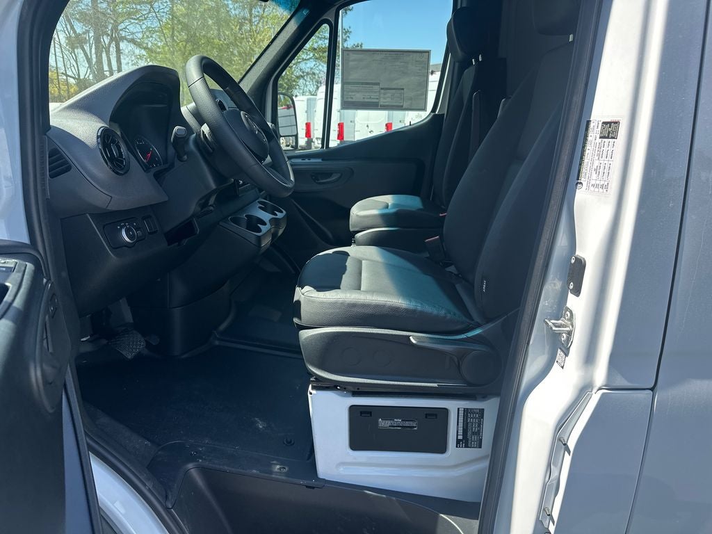 2025 Mercedes-Benz Sprinter 2500 Cargo 170 WB High Roof