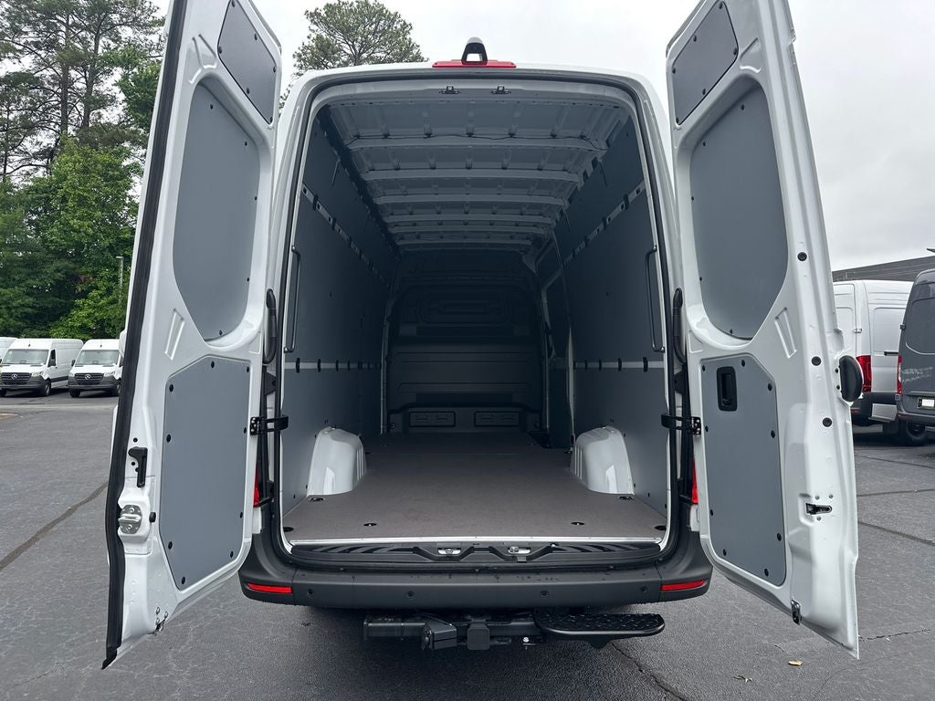 2026 Mercedes-Benz Sprinter 2500 Cargo 170 WB High Roof