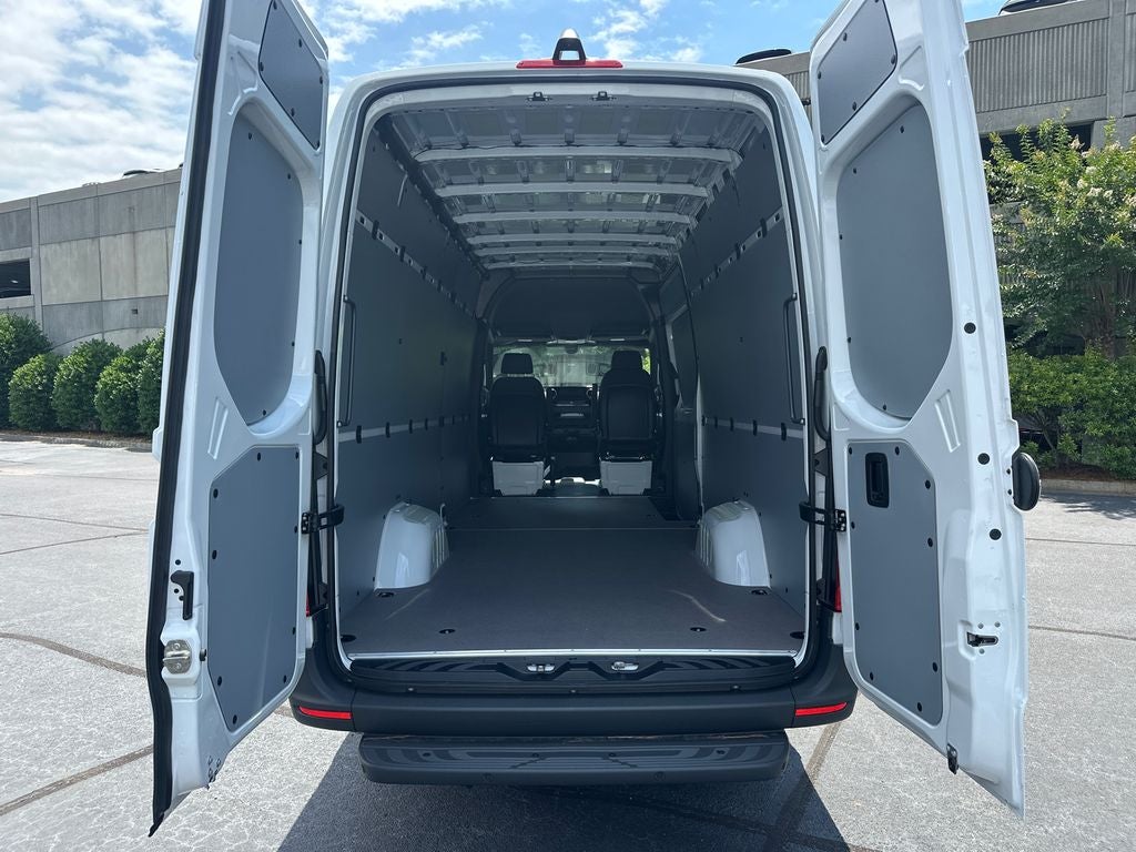 2026 Mercedes-Benz Sprinter 2500 Cargo 170 WB High Roof