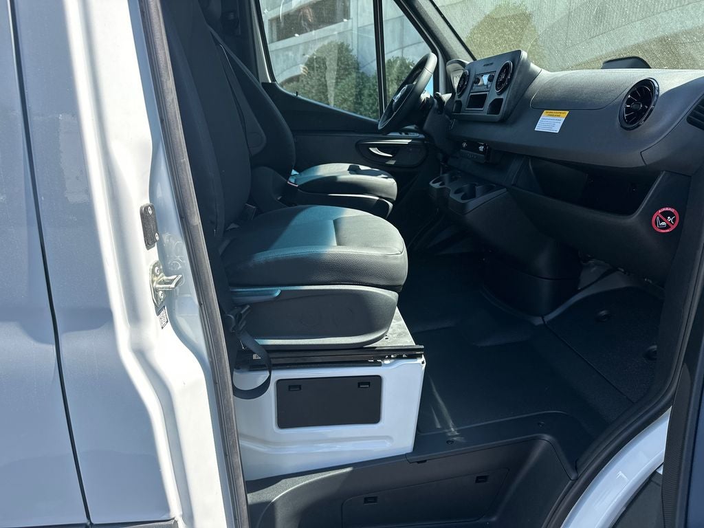 2025 Mercedes-Benz Sprinter 2500 Cargo 170 WB High Roof