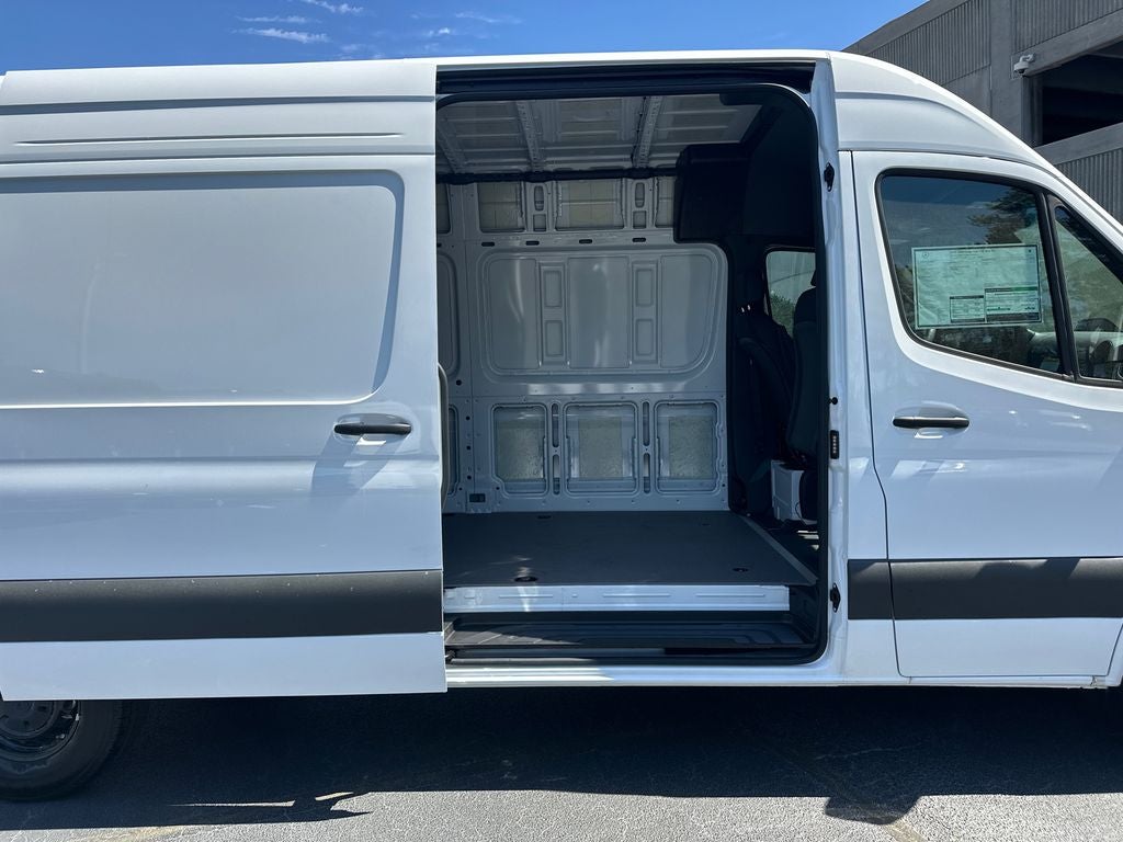2025 Mercedes-Benz Sprinter 2500 Cargo 170 WB High Roof