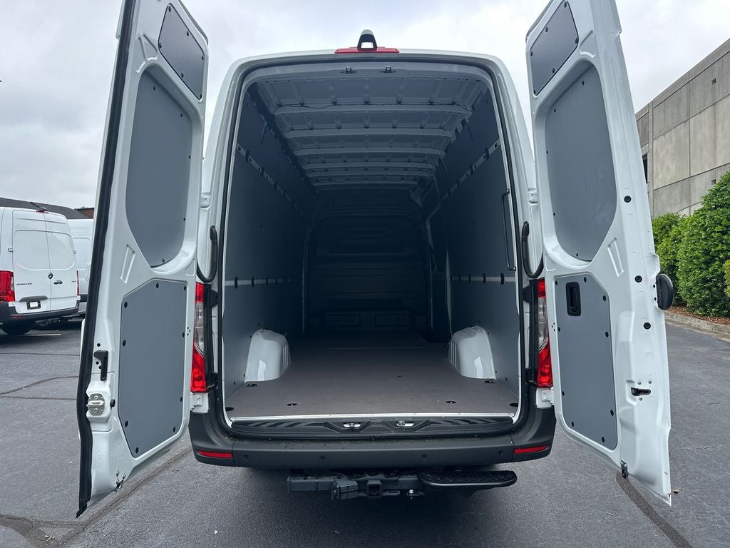 2026 Mercedes-Benz Sprinter 2500 Cargo 170 WB High Roof