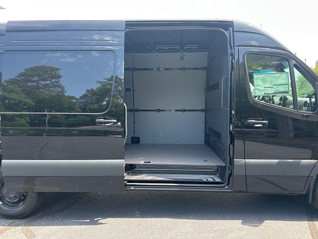 2026 Mercedes-Benz Sprinter 2500 Cargo 170 WB High Roof