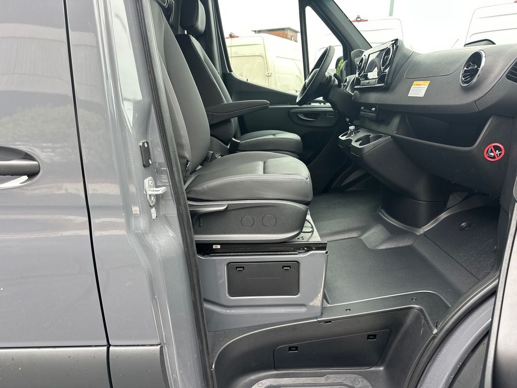 2026 Mercedes-Benz Sprinter 2500 Cargo 170 WB High Roof