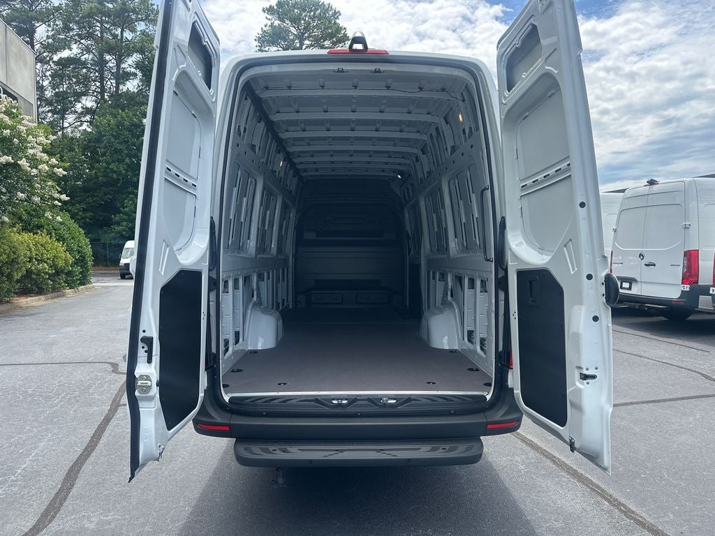 2026 Mercedes-Benz Sprinter 2500 Cargo 170 WB Extended