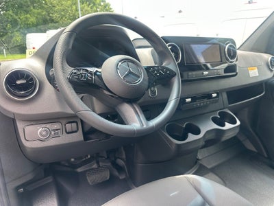 2026 Mercedes-Benz Sprinter 2500 Cargo 170 WB Extended