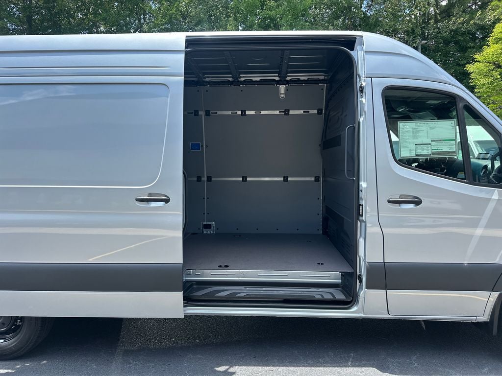 2026 Mercedes-Benz Sprinter 2500 Cargo 170 WB Extended