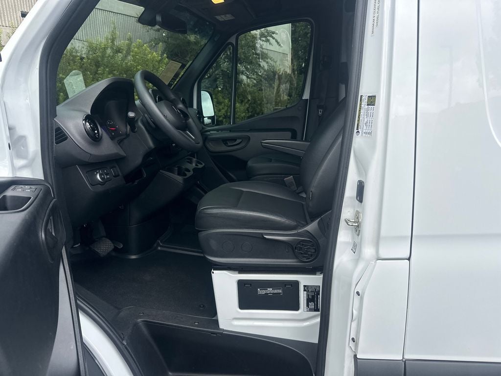 2023 Mercedes-Benz Sprinter 2500 Cargo 170 WB High Roof