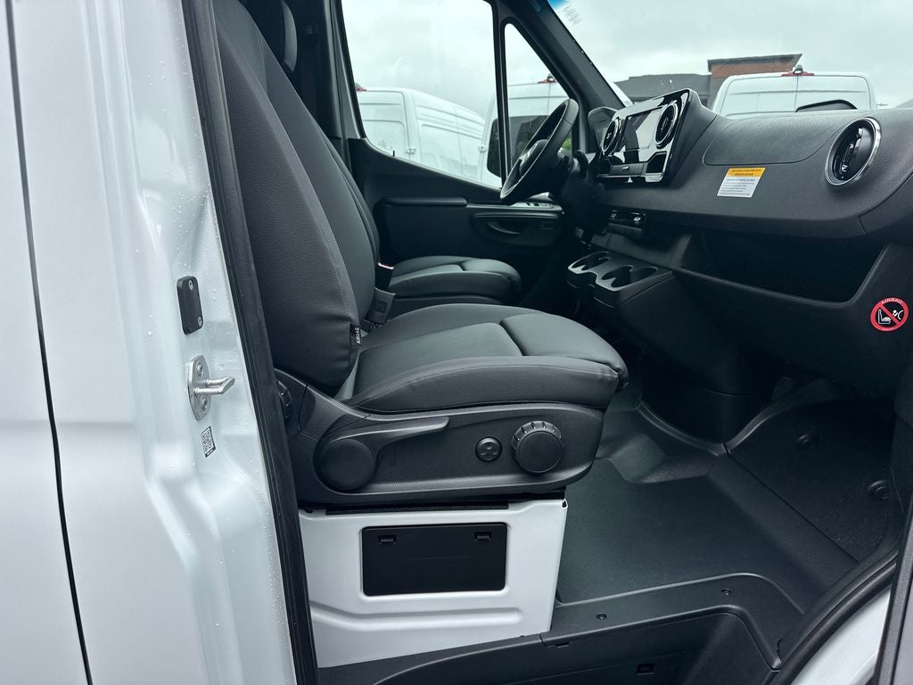 2026 Mercedes-Benz Sprinter 2500 Cargo 170 WB Extended