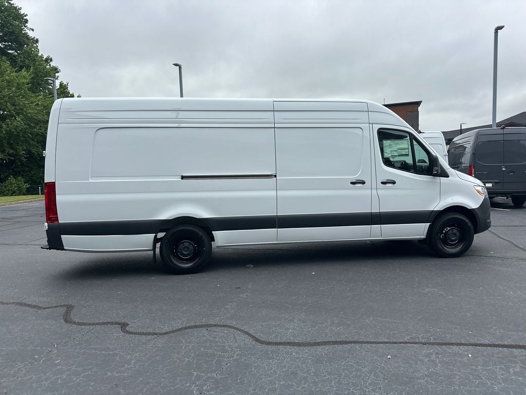 2026 Mercedes-Benz Sprinter 2500 Cargo 170 WB Extended