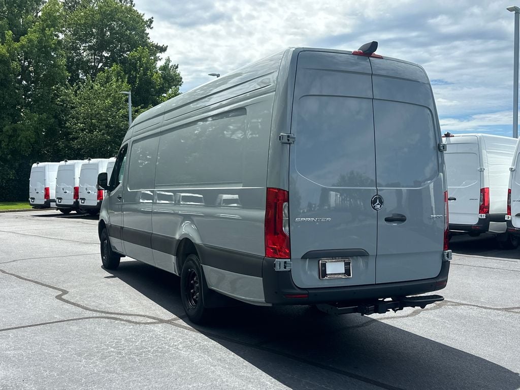 2026 Mercedes-Benz Sprinter 3500 Cargo 170 WB Extended
