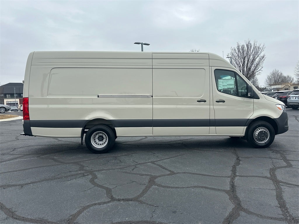 2026 Mercedes-Benz Sprinter 3500 Cargo 170 WB Extended