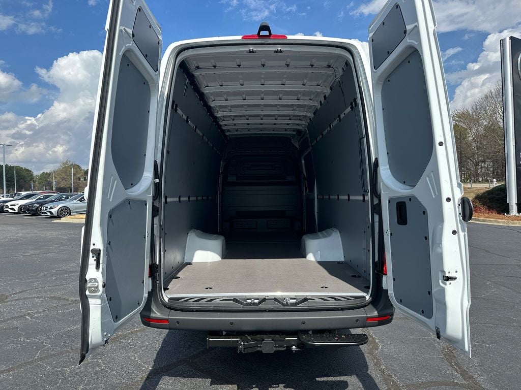 2026 Mercedes-Benz Sprinter 3500 Cargo 170 WB Extended