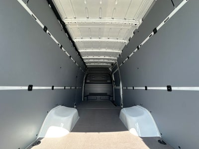 2026 Mercedes-Benz Sprinter 3500 Cargo 170 WB Extended