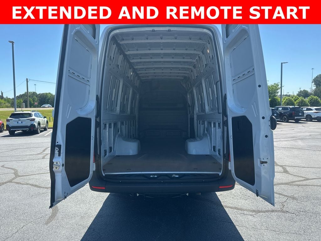 2025 Mercedes-Benz Sprinter 3500 Cargo 170 WB High Roof