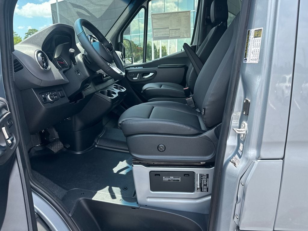 2026 Mercedes-Benz Sprinter 2500 Passenger 170 WB High Roof