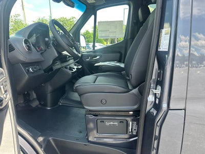 2026 Mercedes-Benz Sprinter 2500 Passenger 170 WB High Roof