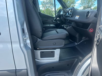 2026 Mercedes-Benz Sprinter 2500 Passenger 170 WB High Roof