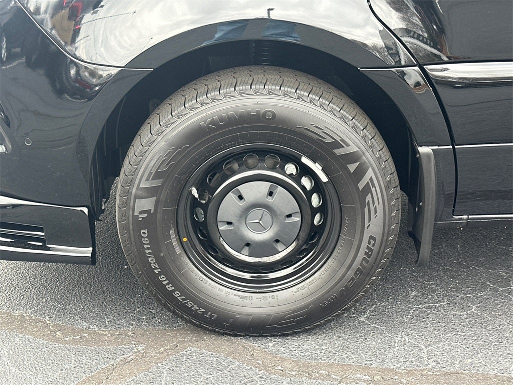 2025 Mercedes-Benz Sprinter 2500 Passenger 144 WB