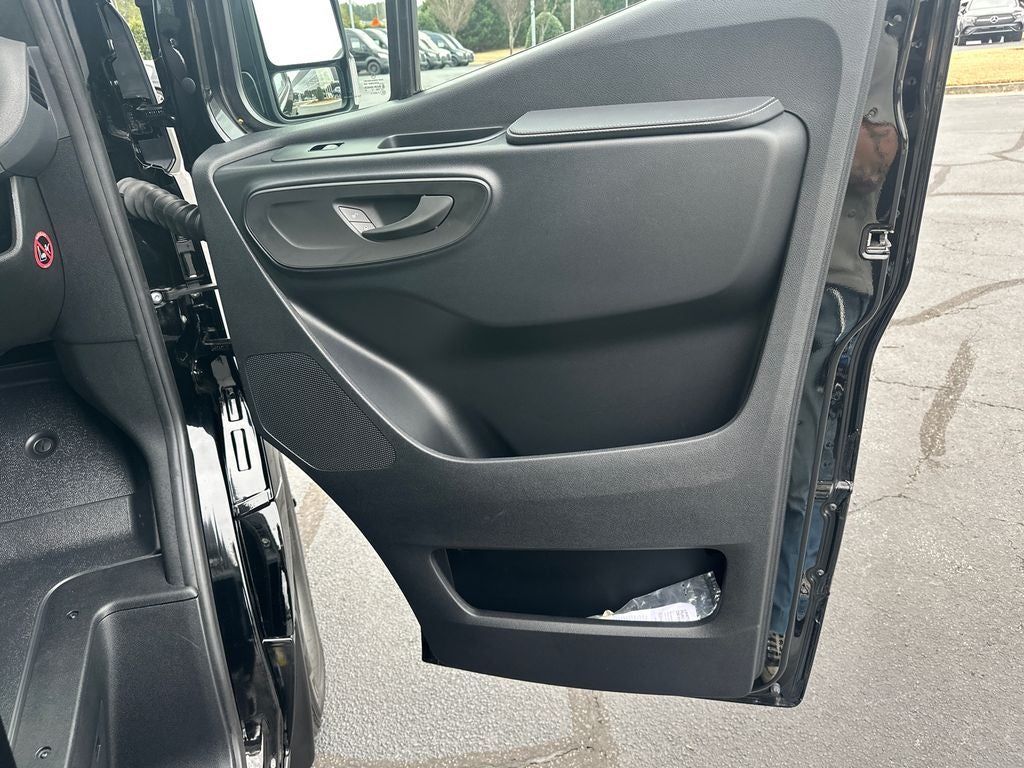2025 Mercedes-Benz Sprinter 2500 Passenger 144 WB