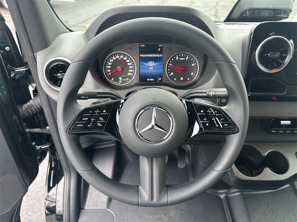 2025 Mercedes-Benz Sprinter 2500 Passenger 144 WB