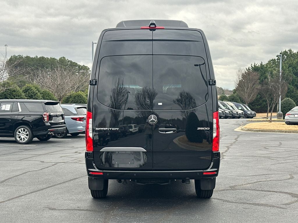 2025 Mercedes-Benz Sprinter 2500 Passenger 144 WB