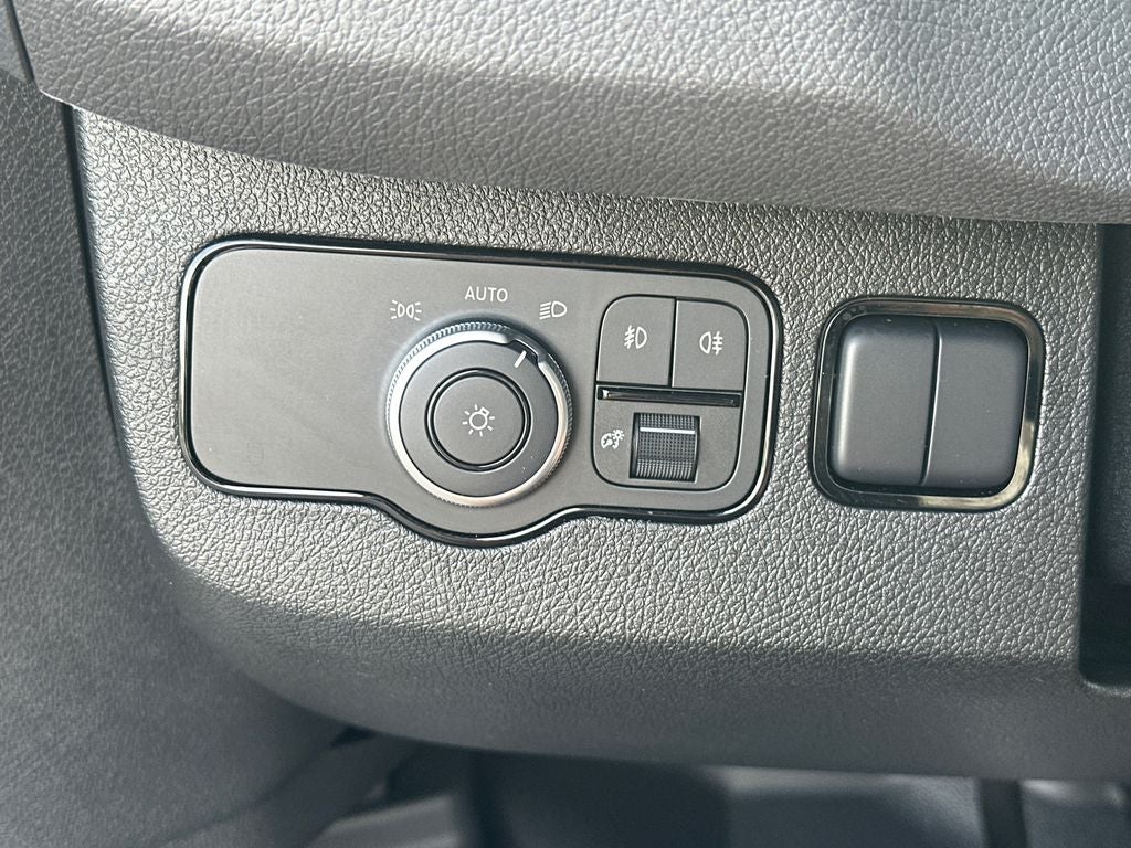 2025 Mercedes-Benz Sprinter 2500 Passenger 170 WB High Roof
