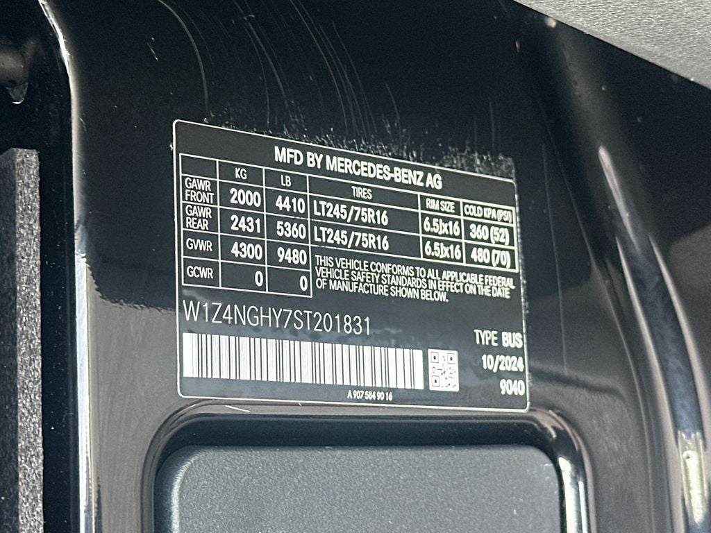 2025 Mercedes-Benz Sprinter 2500 Passenger 170 WB High Roof