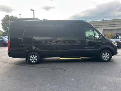 2026 Mercedes-Benz Sprinter 2500 Passenger 170 WB High Roof