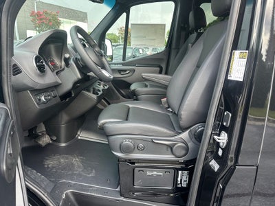 2026 Mercedes-Benz Sprinter 2500 Passenger 170 WB High Roof