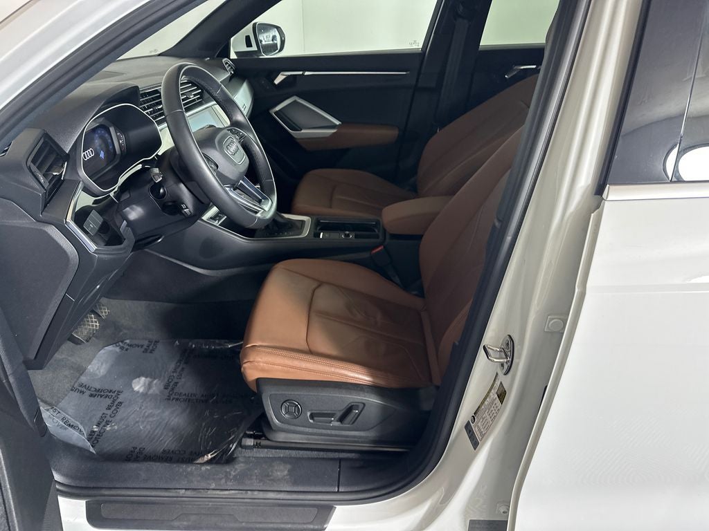 2021 Audi Q3 Premium quattro