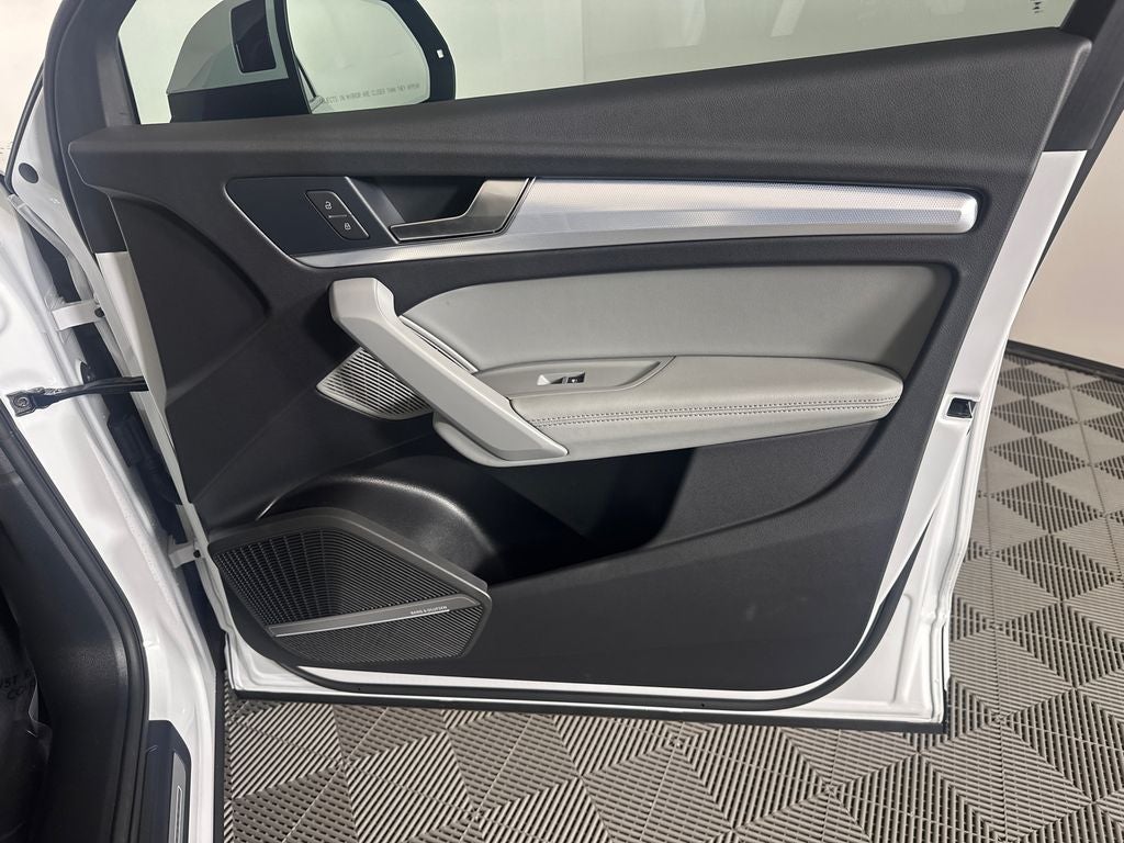 2024 Audi Q5 45 S line Prestige quattro