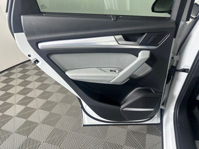 2024 Audi Q5 45 S line Prestige quattro