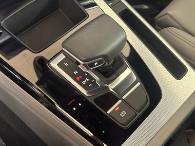 2024 Audi Q5 45 S line Prestige quattro