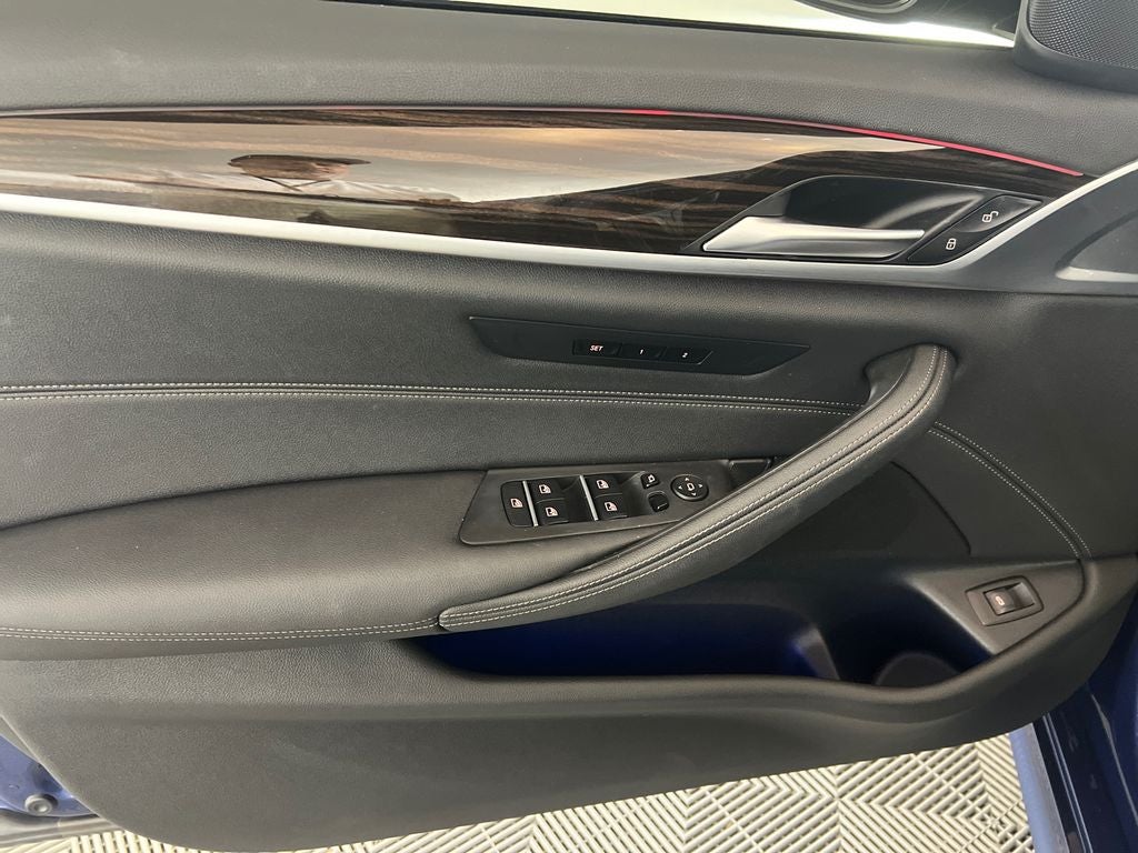 2023 BMW 5 Series 540i