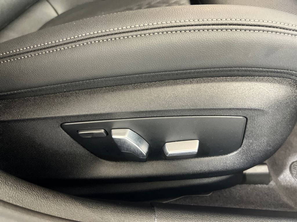 2023 BMW 5 Series 540i