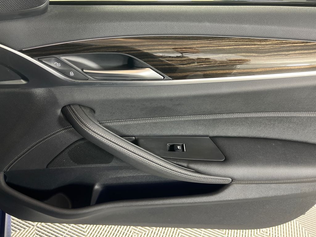 2023 BMW 5 Series 540i