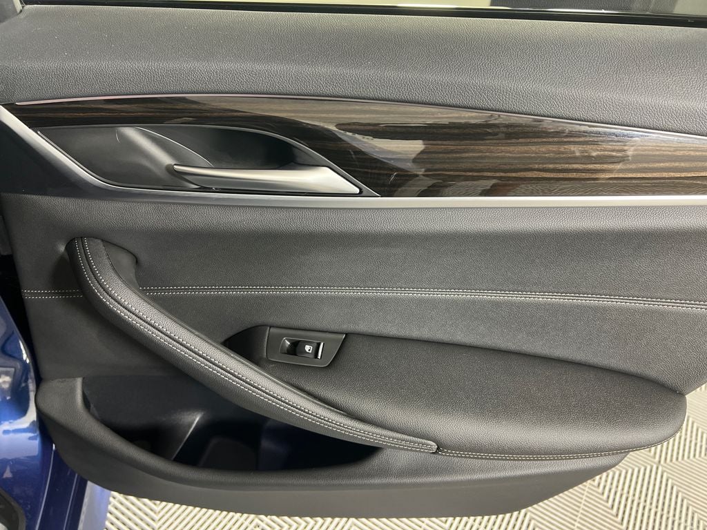 2023 BMW 5 Series 540i