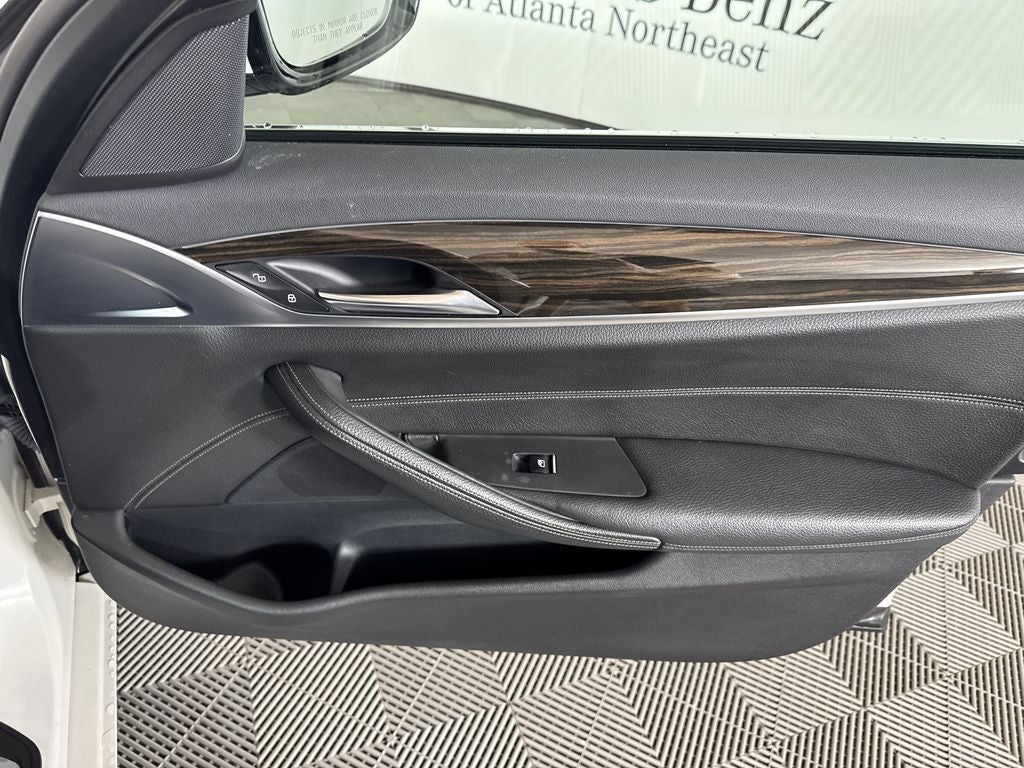 2019 BMW 5 Series 540i