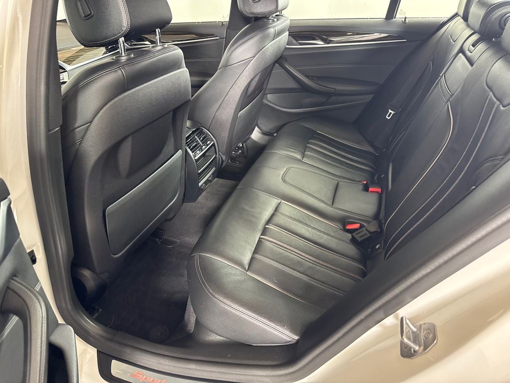 2019 BMW 5 Series 540i