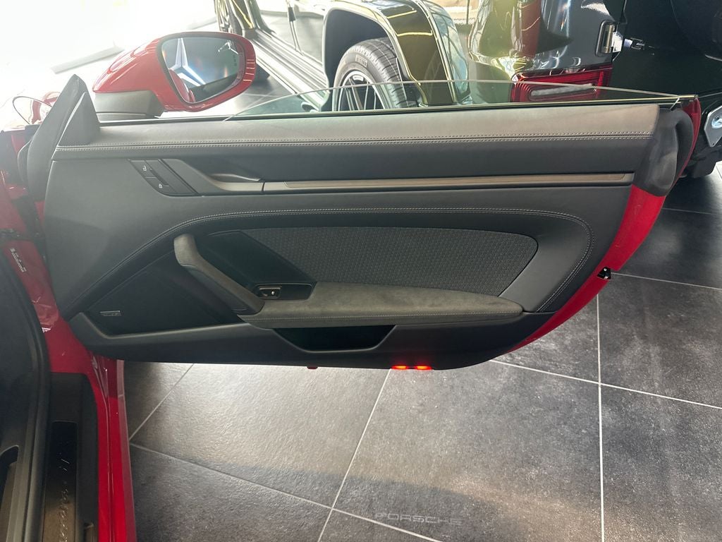 2025 Porsche 911 Carrera GTS