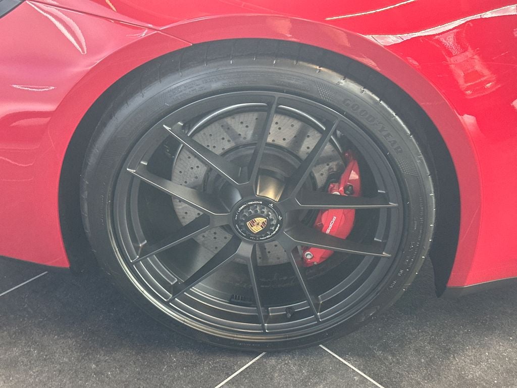 2025 Porsche 911 Carrera GTS