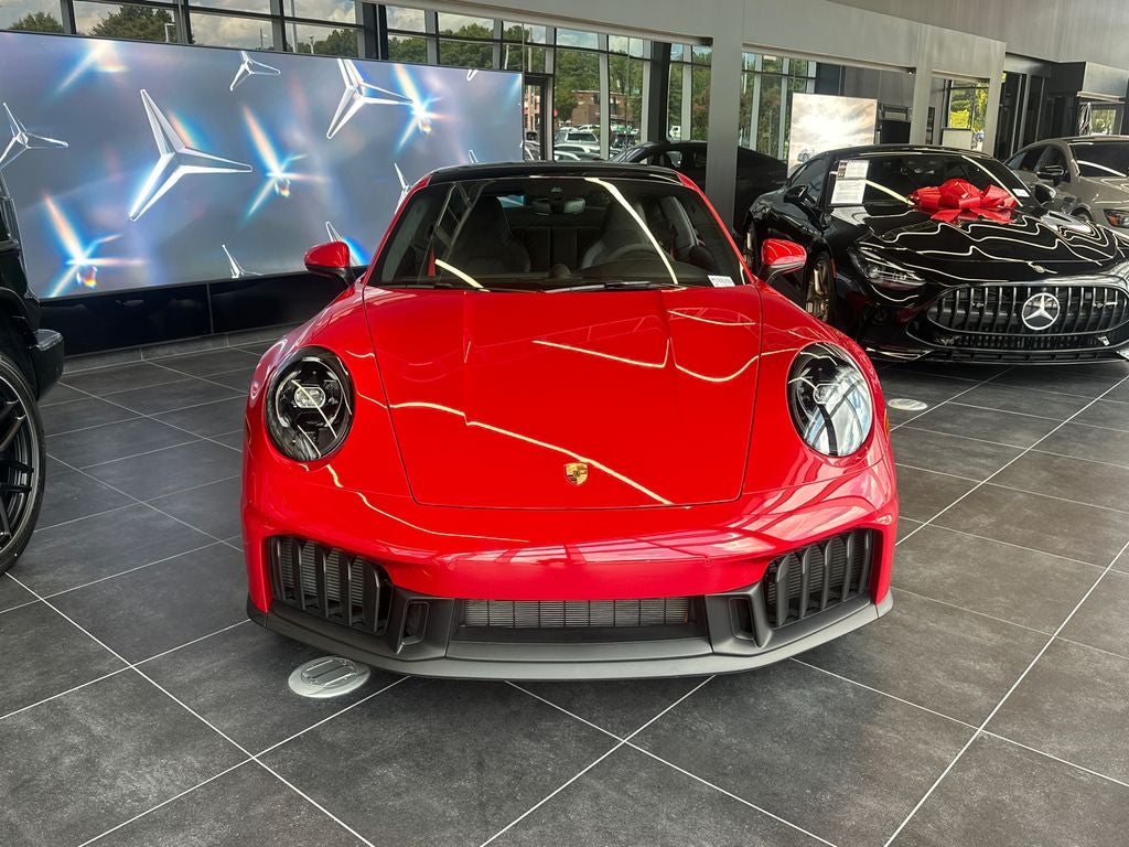 2025 Porsche 911 Carrera GTS