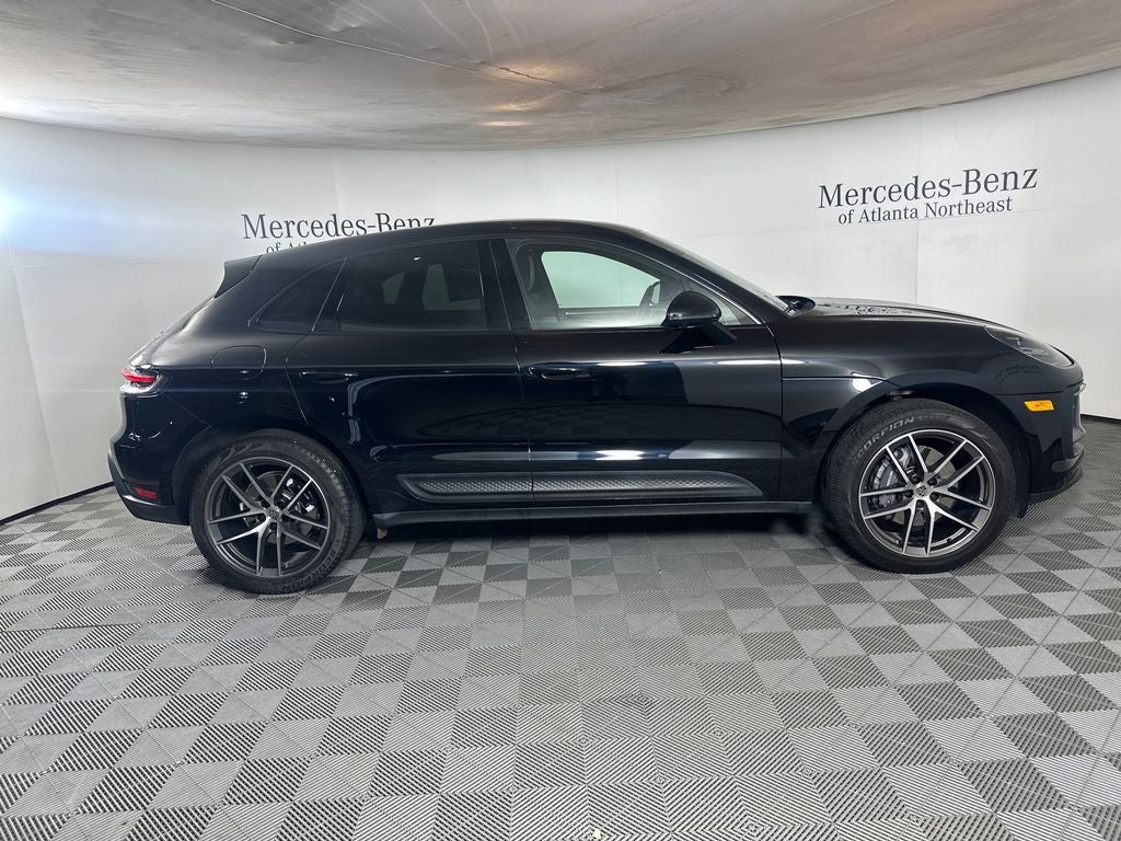 2023 Porsche Macan T